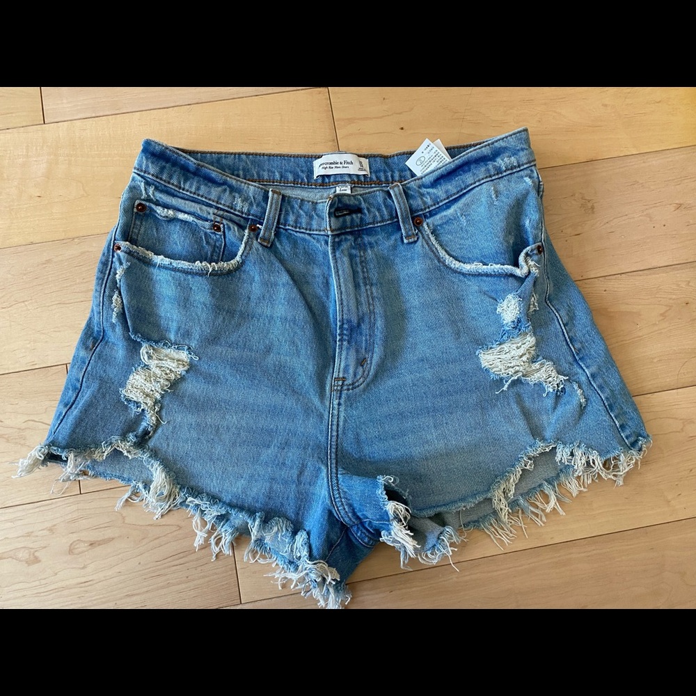 Abercrombie & Fitch High Rise Mom Shorts